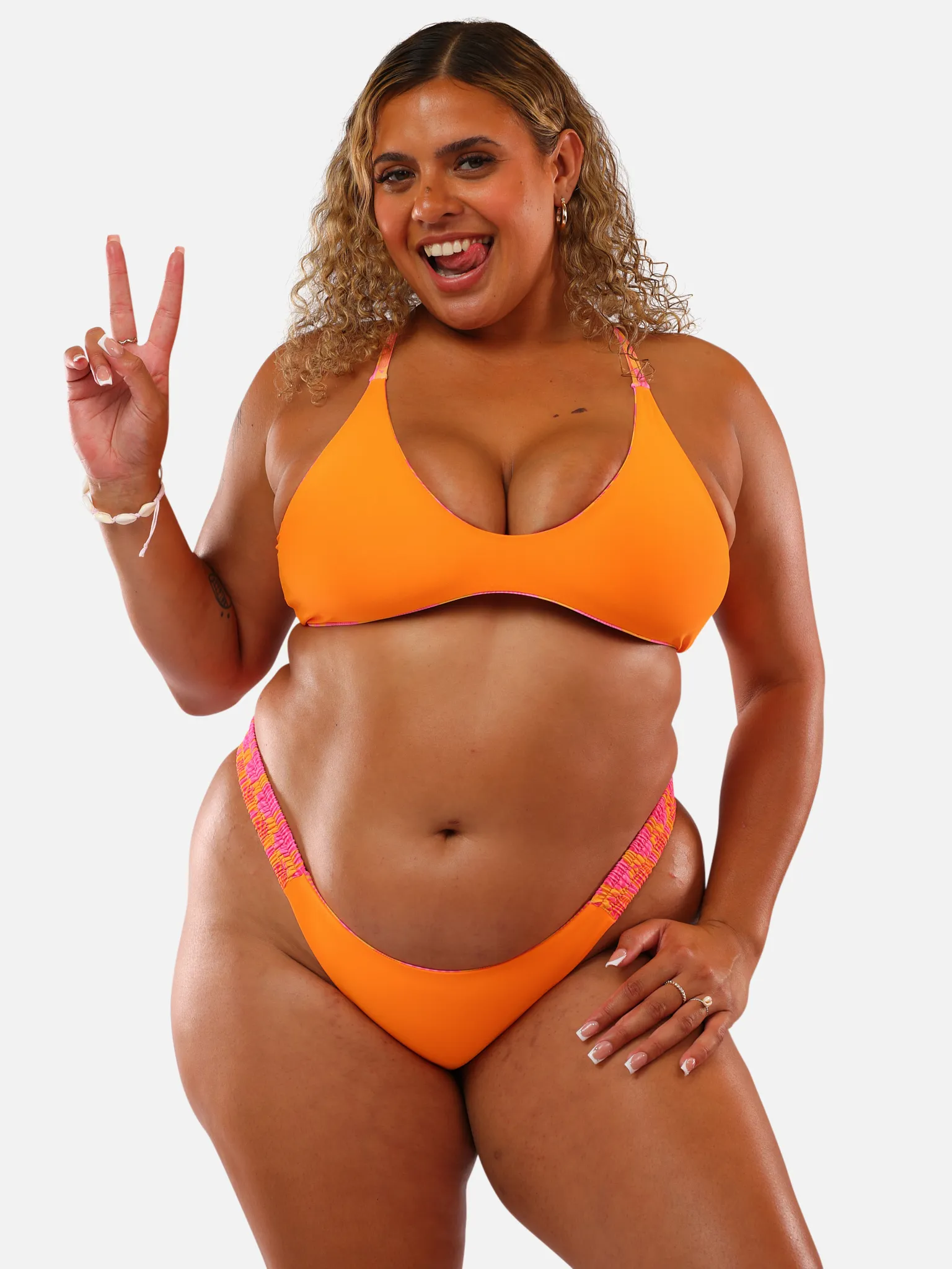 BOMBSHELL SHAKE BTM