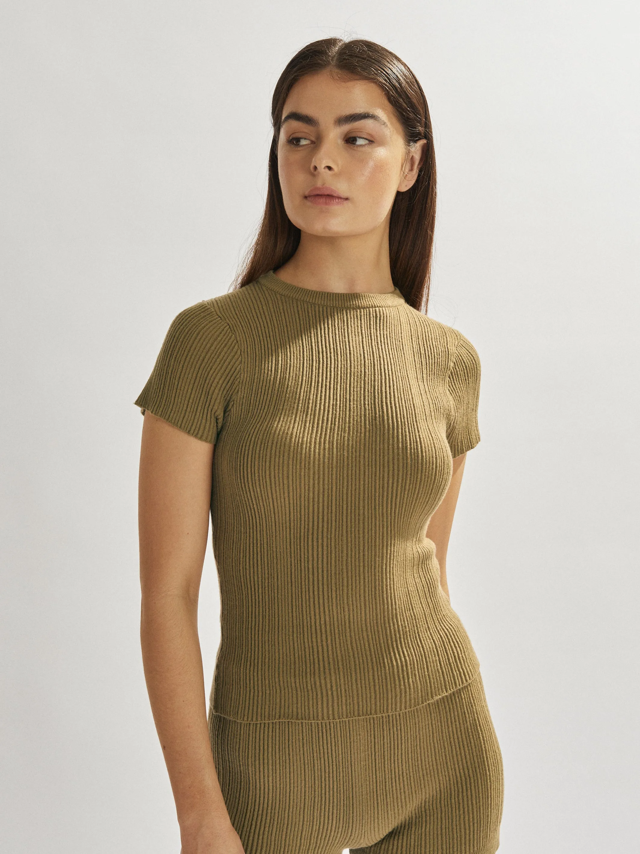 Henley Tee Khaki